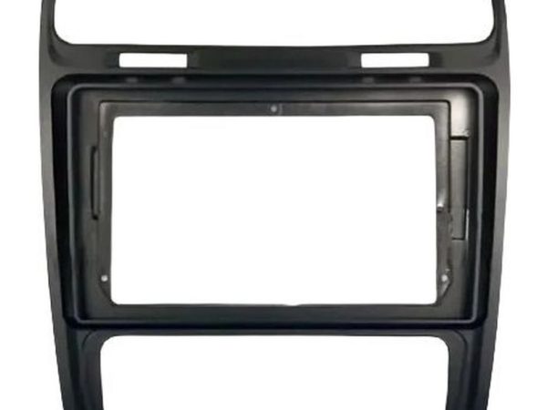 Πρόσοψη, Καλωδίωση & CANbus Box Για VW Scirocco 2014 – 2017 Για Tablet 9" (Μαύρο γυαλιστερό)